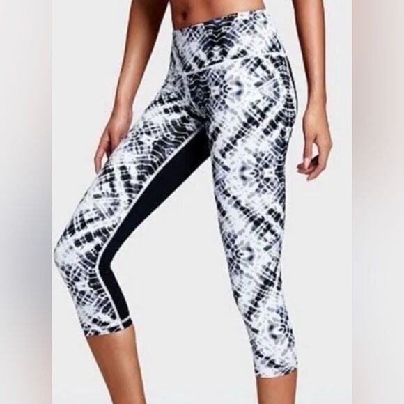 Victoria’s Secret Knockout Tie-dye Tight Legging Capri Small - Picture 1 of 6